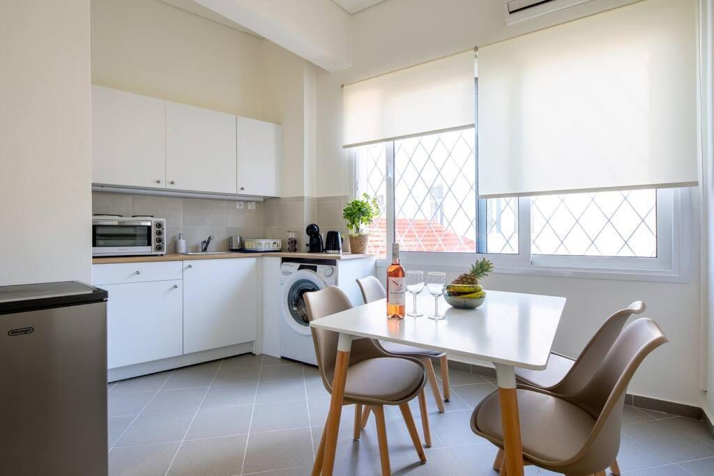 Best Spot Apartment In Афины Экстерьер фото